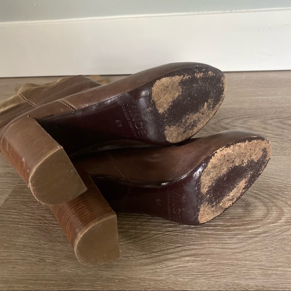 Vince Suede Pull On Heeled Boots - Picture 6 of 13